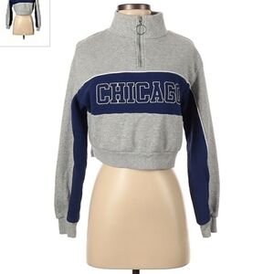 H&M Divided Cropped Sweatshirt Chicago Grey Blue Women's XS Zip Neckline EUC